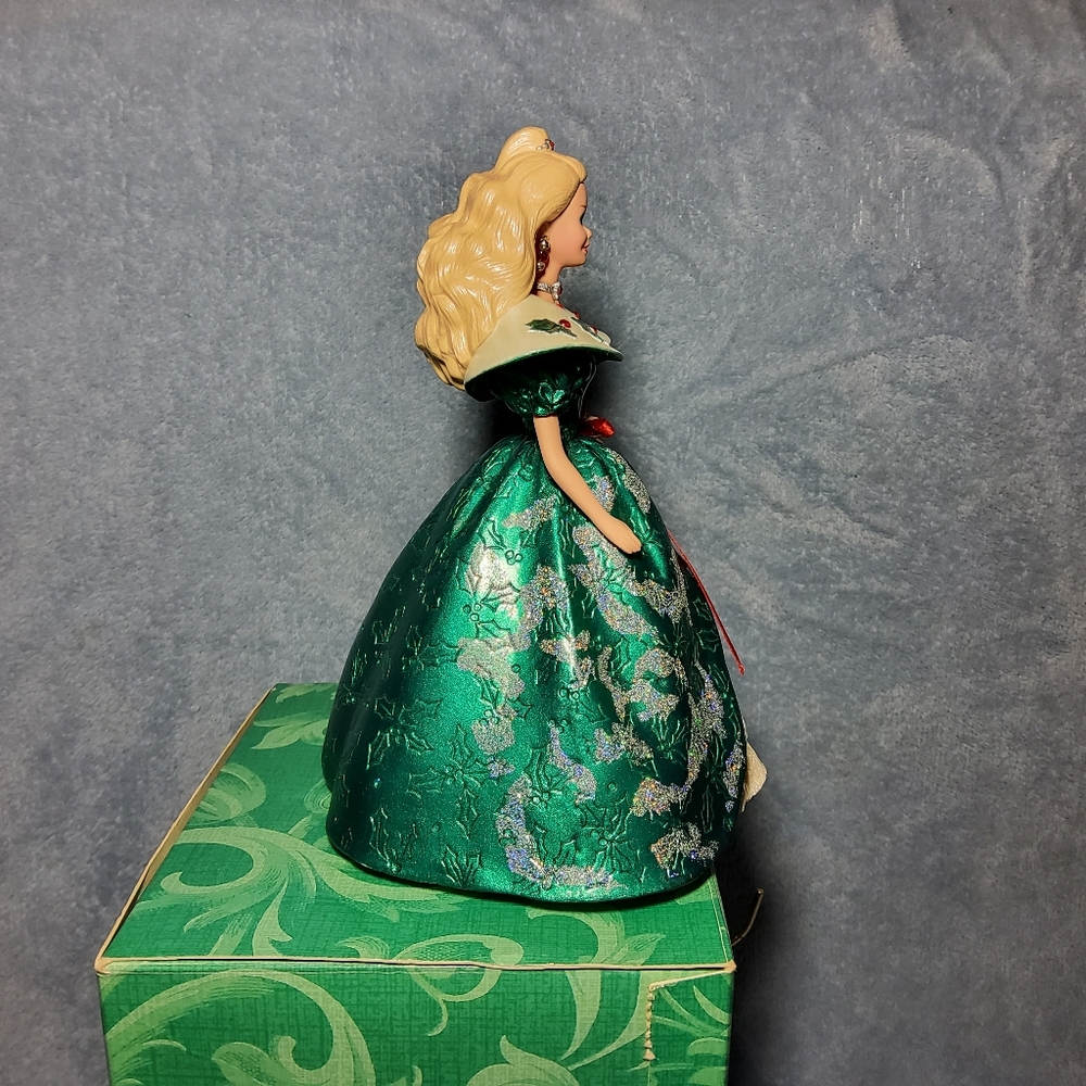 New In Box Vintage 1996 Hallmark Holiday Barbie Stocking Hanger Green Glittery - Picture 6 of 8